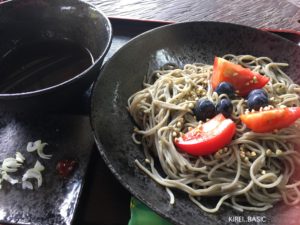 陣馬そば